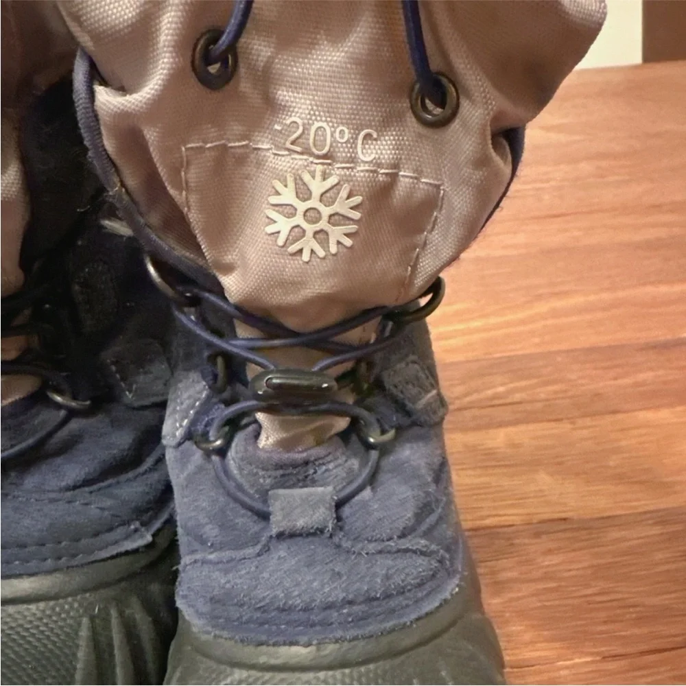 UGG Toddler Waterproof Snow Boots Size 11 Insulated Fleece Lined Winter Shoes